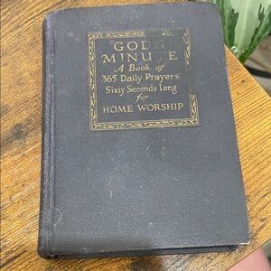 Vintage from the 1920s God's Minute: A Book of 365 Daily Prayers - Black